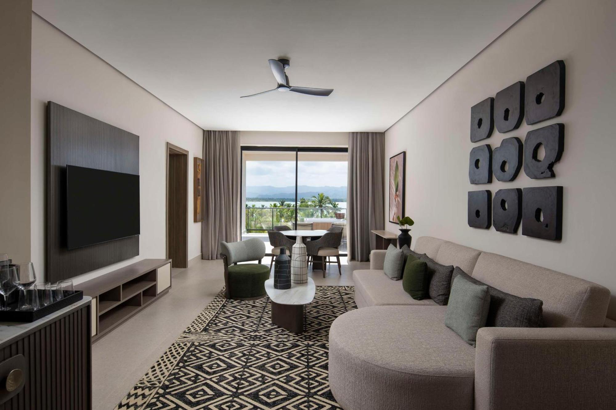 Zemi Miches Punta Cana All-Inclusive Resort, Curio By Hilton Exterior photo